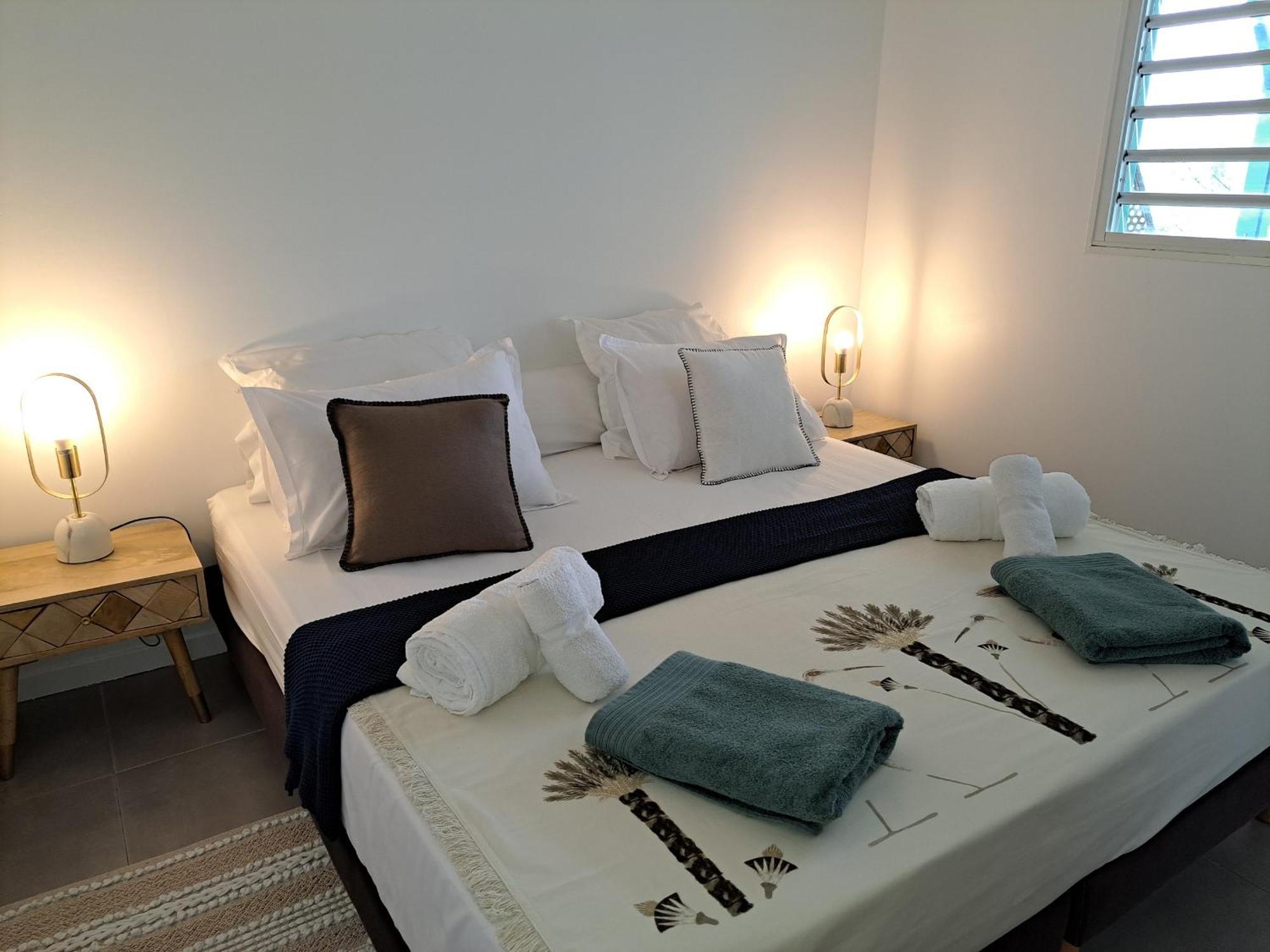 Les Villas Jalnas Logement Hateya レ・トロワ・イレ エクステリア 写真